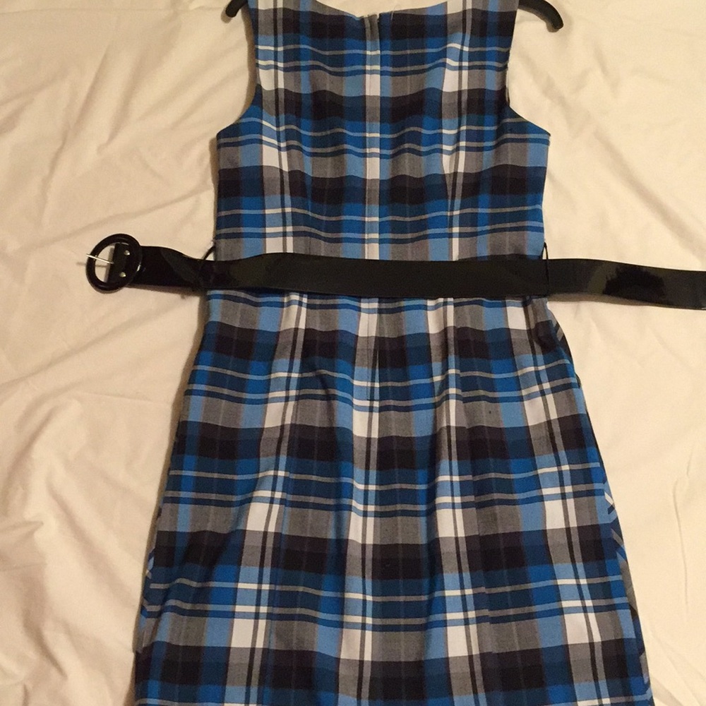 Dress - Picture 5 of 7